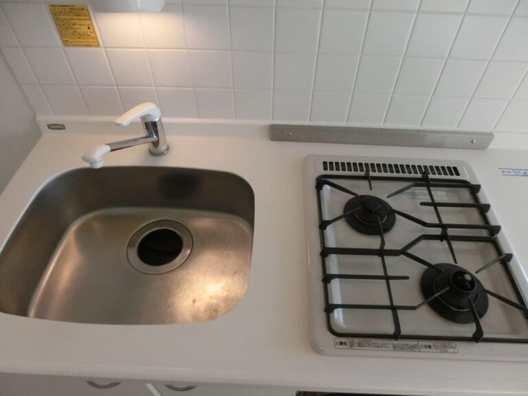 二口ガスコンロのキッチン