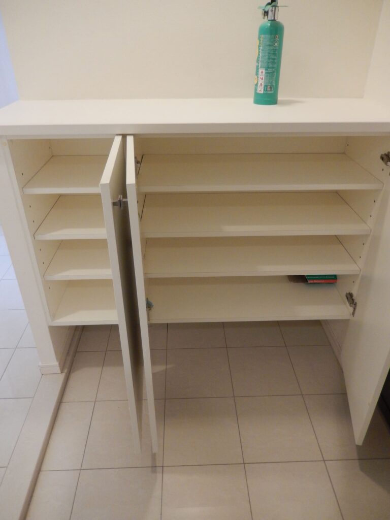 シューズボックス