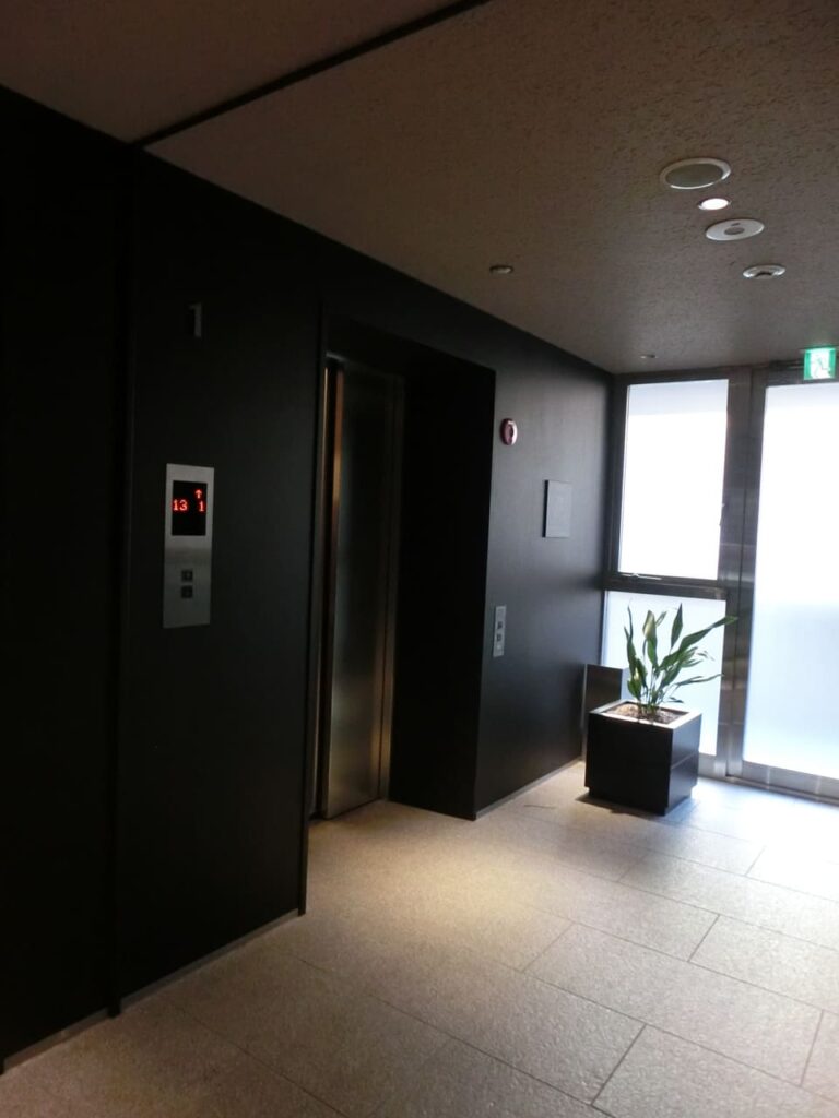 エレベーターホール